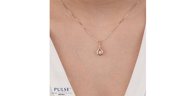 Dancing diamond Necklace
