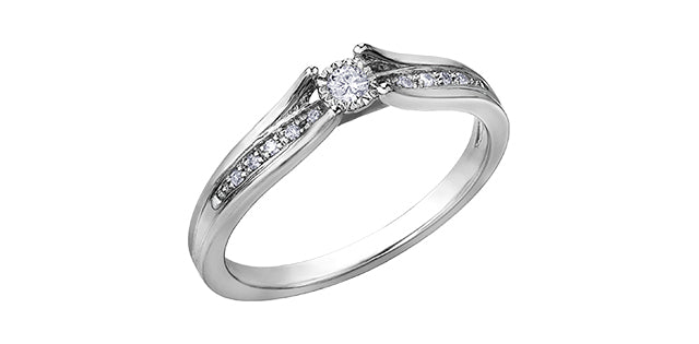Pave Engagement Ring - Bijouterie Classique
