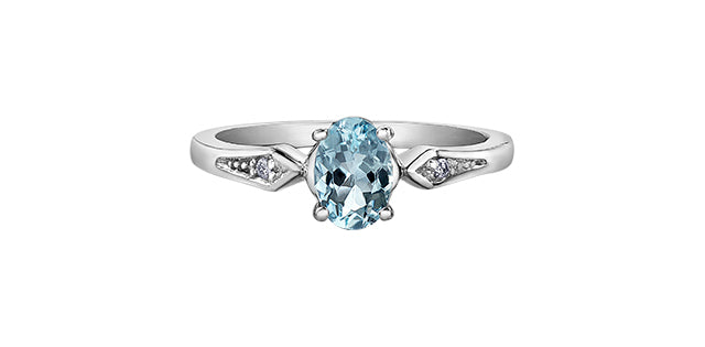 Oval Aquamarine & Diamond Ring