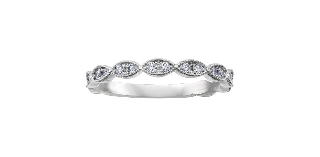 Eye catching Diamond Band - Bijouterie Classique